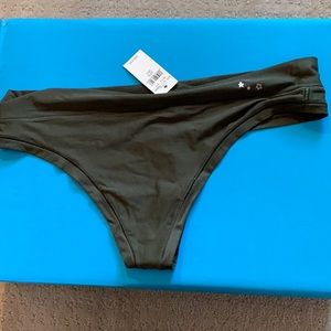 🫒 NWT Olive green Aerie thong 🫒